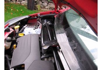 Twingo 2 Strut brace